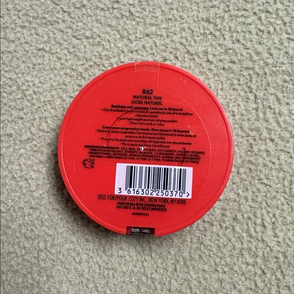 862 COVERGIRL Outlast Extreme Wear Pressed Powder - Natural Tan‎